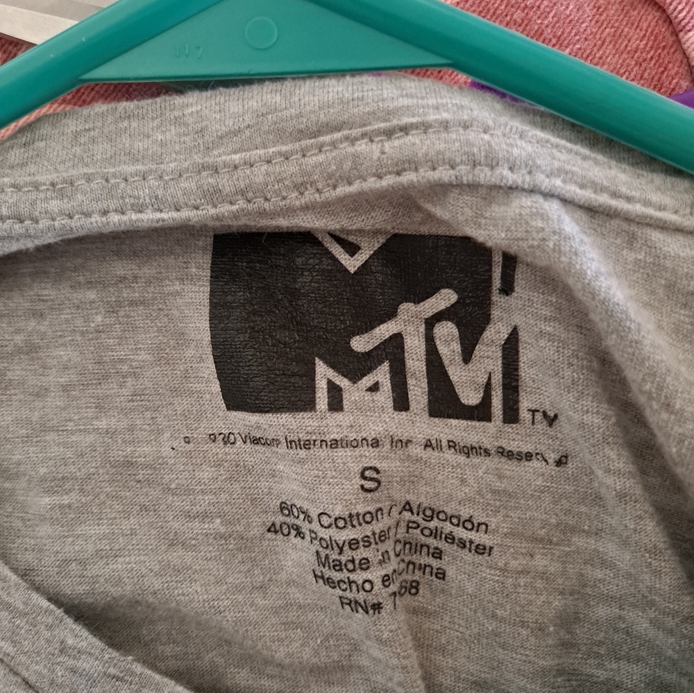 MTV grey and tye dye cropped short sleeve t shirt, small - Picture 3 of 3